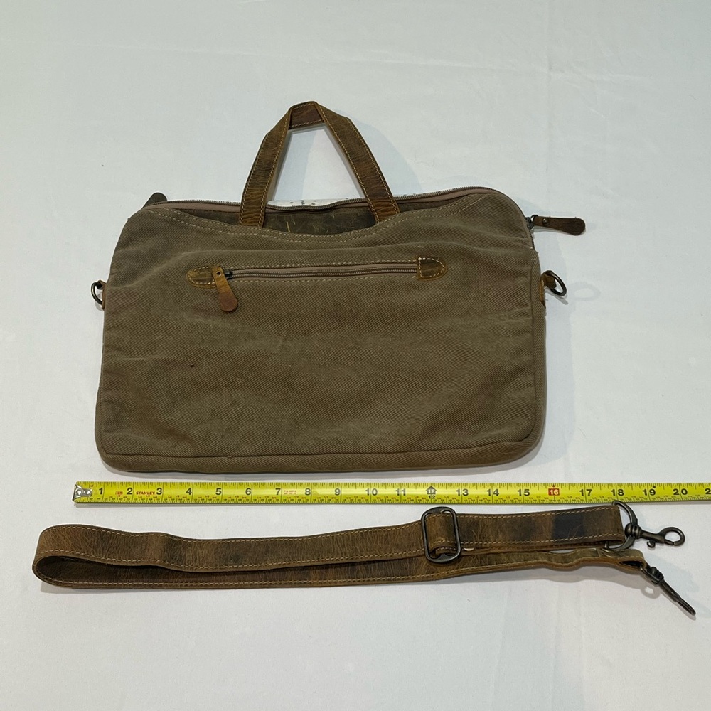Myra Bag Vintage Messenger Bag - Picture 2 of 4